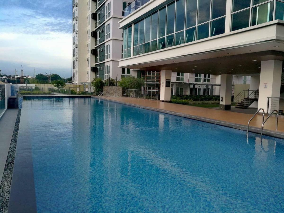 Ábreeza Studio Suite Davao City Exterior foto